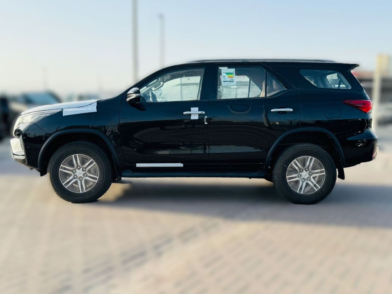 Toyota Fortuner Toyota Fortuner 2.7 mid option manual AC 2025