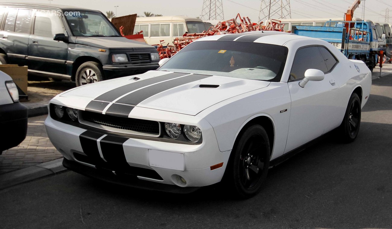 Dodge Challenger SRT