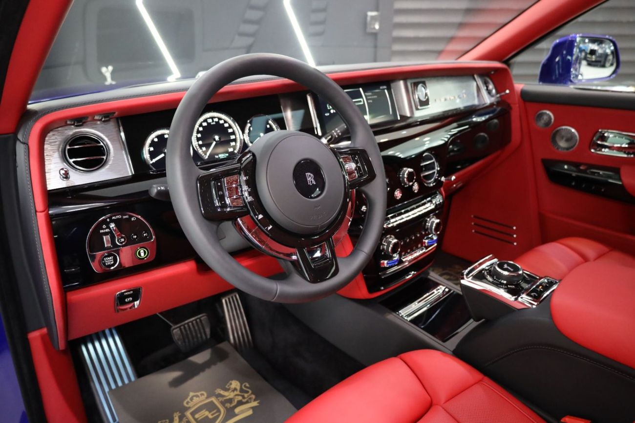 Rolls-Royce Phantom EWB 6.8L 2024 Phantom EWB, BRAND NEW,Bespoke Audio,Rear Entertainment,Rear Curtains,Dealer Warranty 