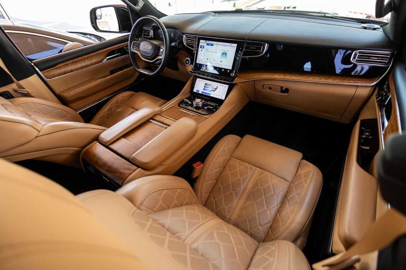 جيب جراند واجونير Series III 3.0T