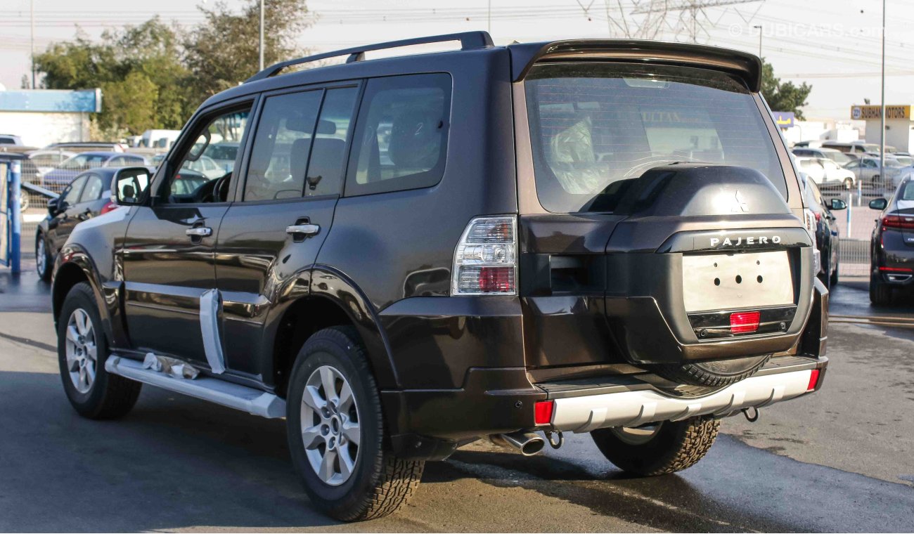 Mitsubishi Pajero GLS V6