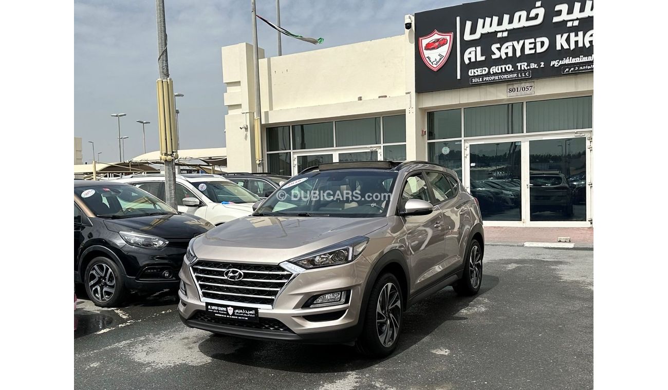 Hyundai Tucson Basic Panorama ACCIDENTS FREE - GCC - FULL OPTION - ENGINE 1600 CC - PANORAMIC SUNROOF