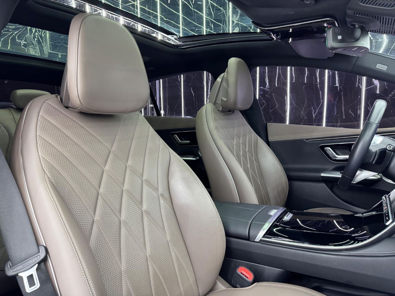 Mercedes-Benz EQE 350+ SUV 2022 Mercedes Benz EQE350+ AMG, 2027 Mercedes Warranty + Service Pack, Fully Loaded, GCC