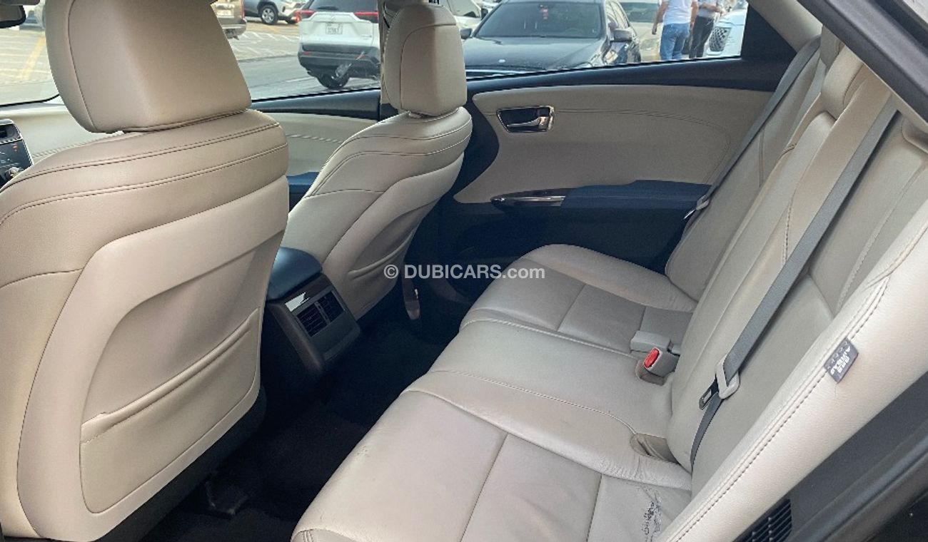 Toyota Avalon Hybrid