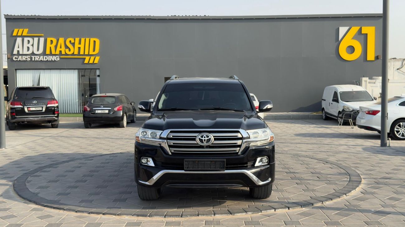 تويوتا لاند كروزر VXR+ 5.7L