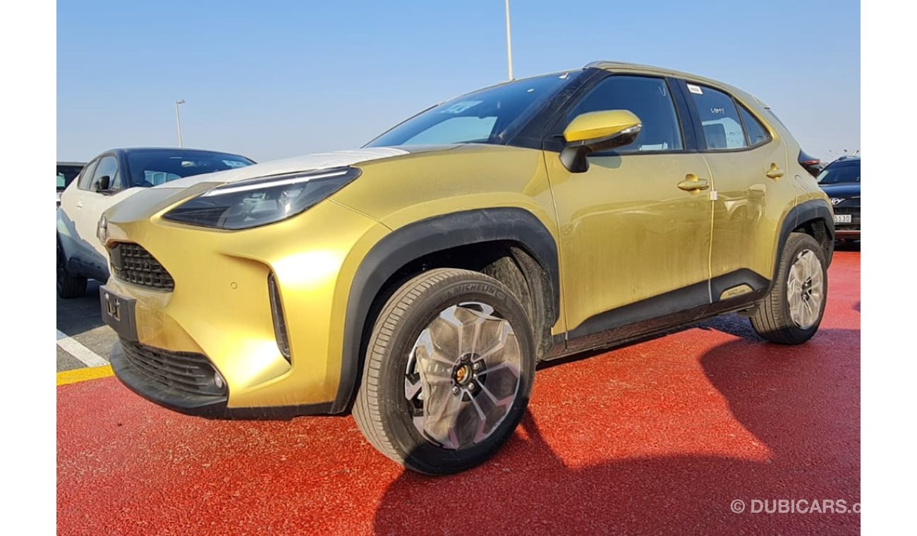 تويوتا يارس كروس Crossover 1.5L Pet - A/T - 22YM - TOP OPTION - GLD_BLK (UAE OFFER)