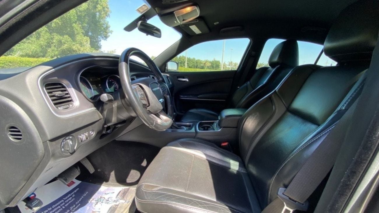 Dodge Charger 3.6L SXT (Base)