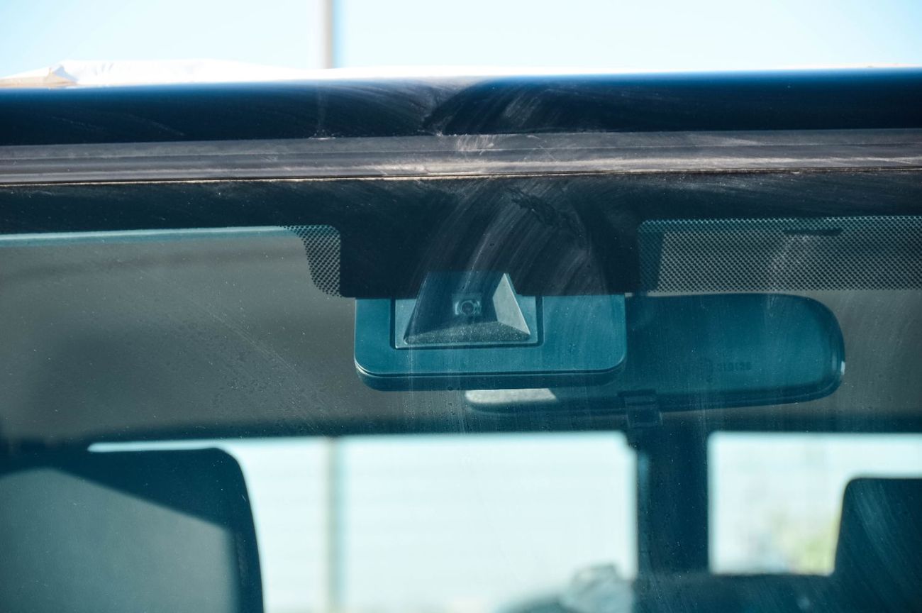 Toyota Land Cruiser 70 TOYOTA LAND CRUISER 76 2.8L 4WD SUV 2025