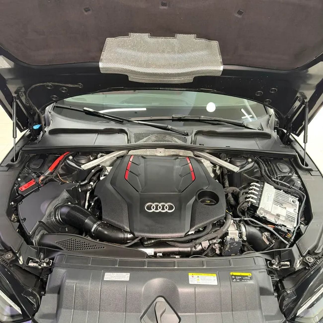أودي S5 QUATTRO