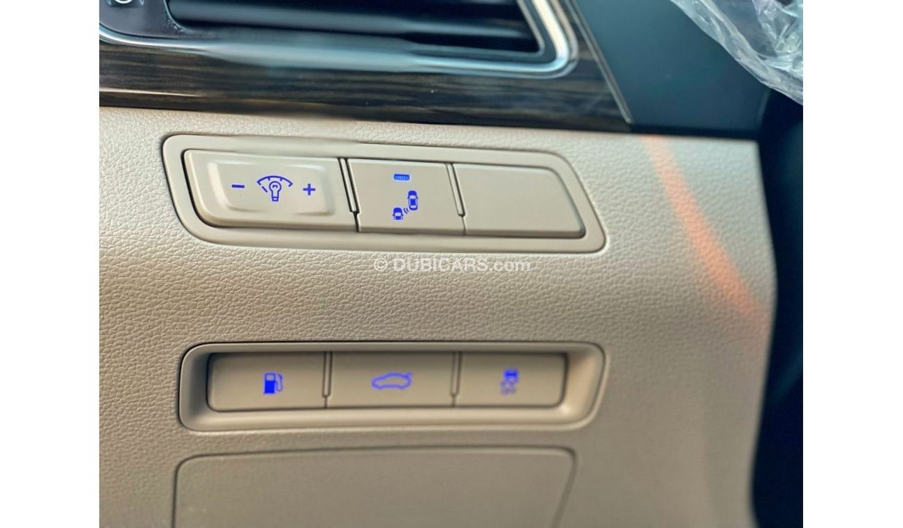 هيونداي سوناتا هيونداي سوناتا ليميتد فول اوبشن السنة : 2017 2.4 رمادي حالة ممتازة سيارة سيدان 97 تصدير يمكن تصديرها