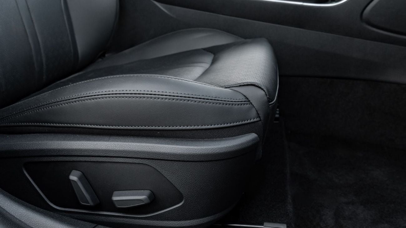 Kia K5 2025 | KIA K5 A/T 1.5T PREMIUM [ EXPORT ONLY ]