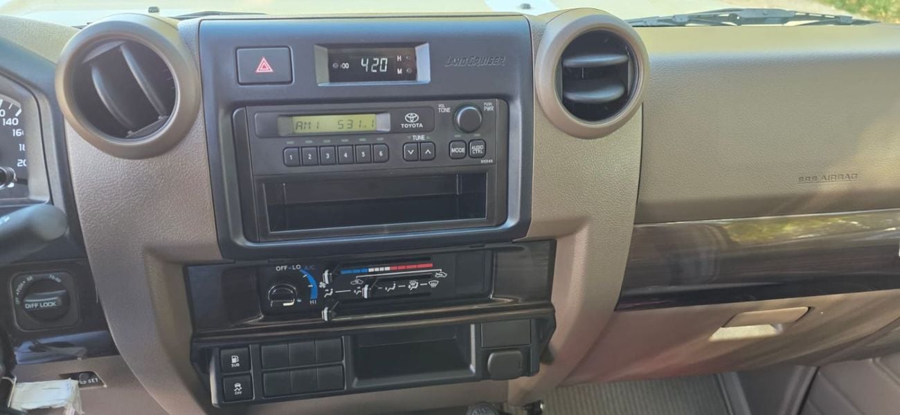 Toyota Land Cruiser Pick Up PETROL DIFFLOCK MANUAL