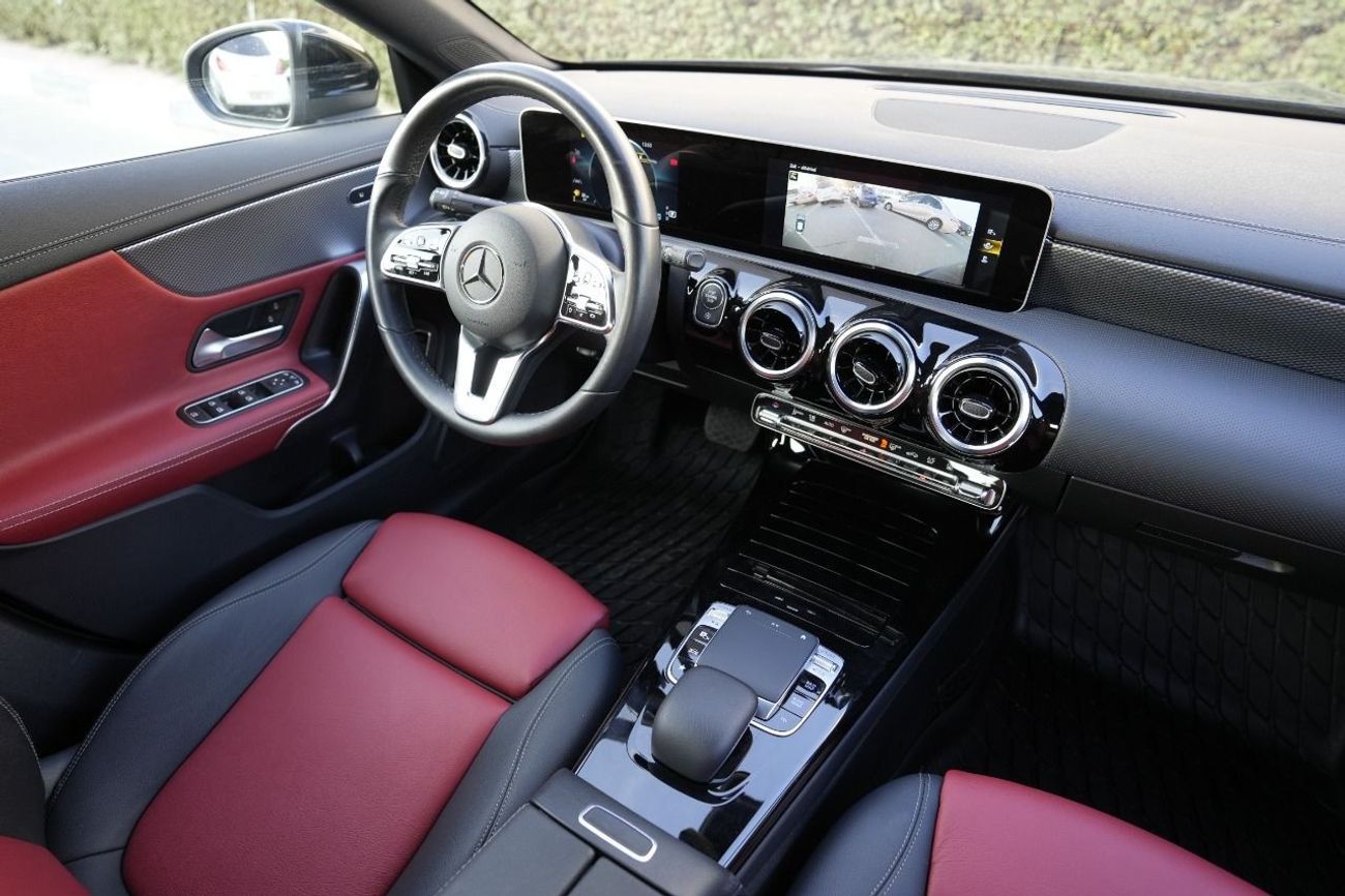 Mercedes-Benz CLA 200 Coupe | 2020