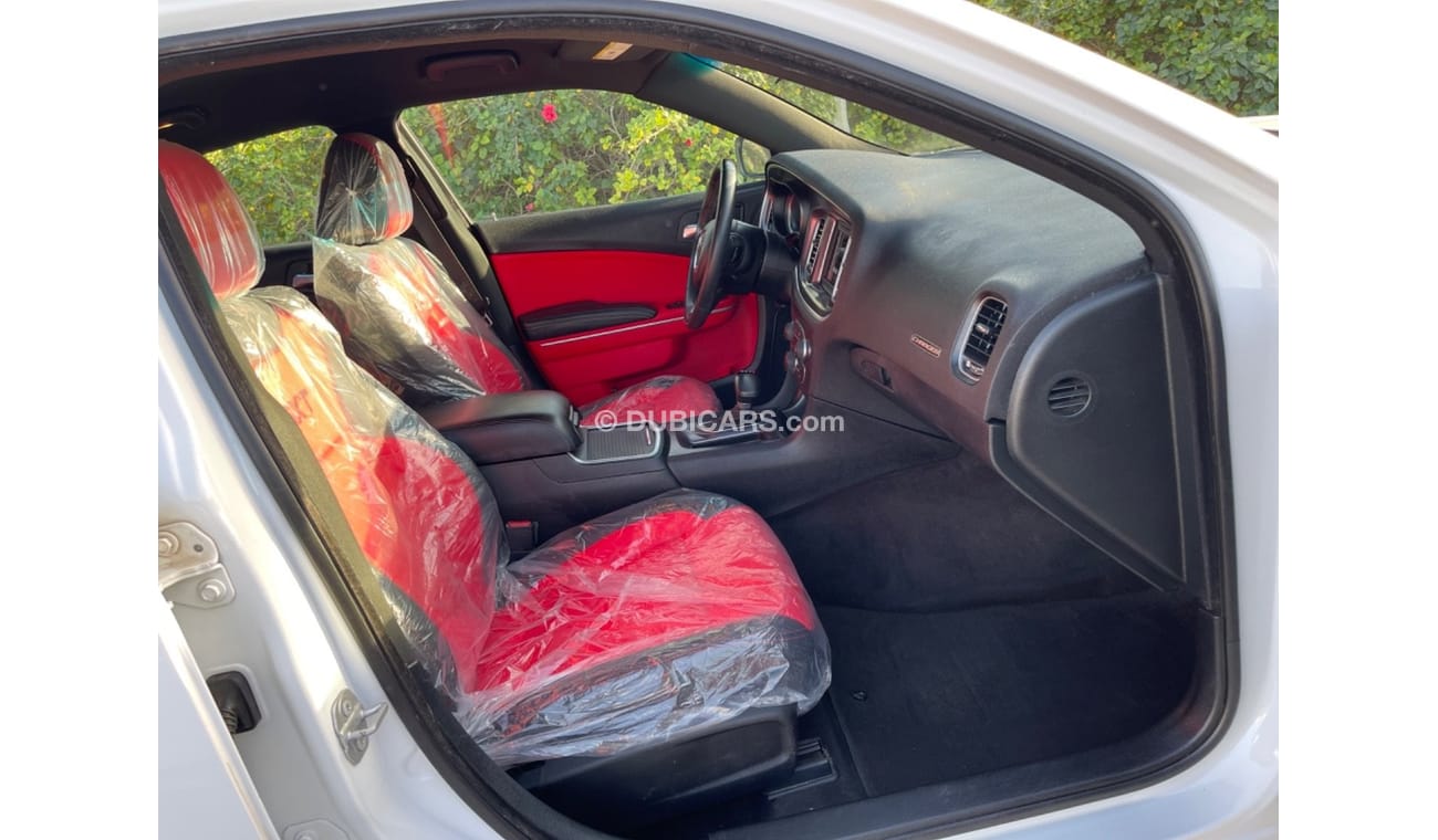 Dodge Charger Dodge CHARGER  SXT 3,6   model 2018 USA    Excellent Condition