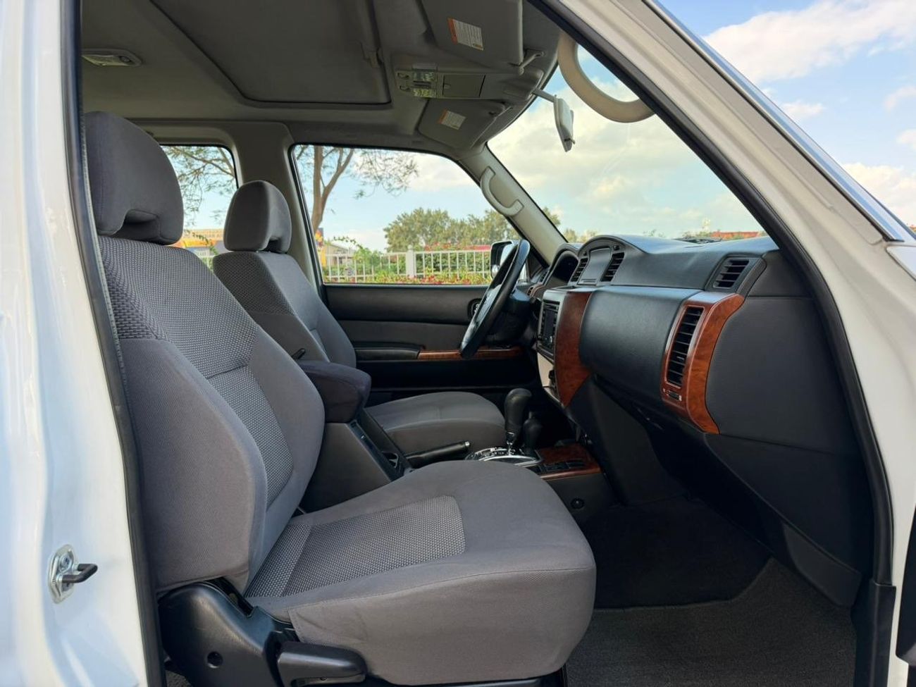 Nissan Patrol Safari Safari 4.8L A/T