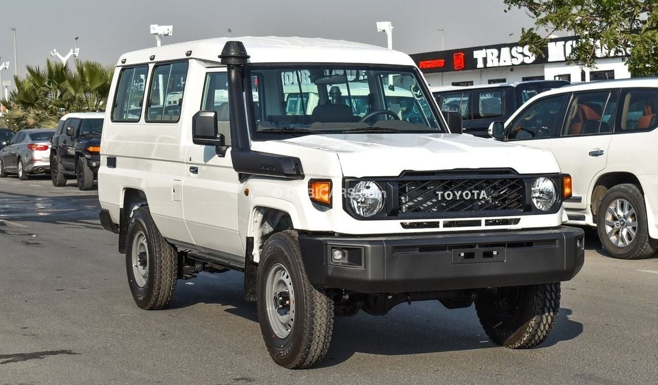 Toyota Land Cruiser 70 Hadrtop 3 Doors 4.0L V6 Petrol Auto Transmission