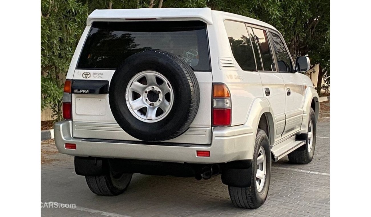 Toyota Prado manual gear Gulf specifications, NO accidents  No Paint  very clean inside and out, fully serviced,