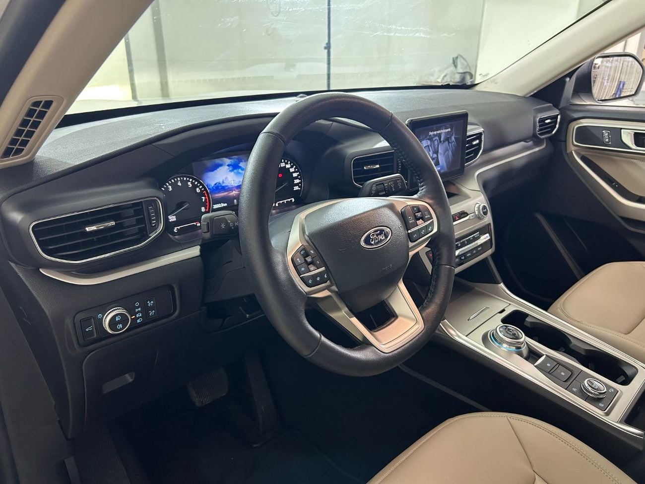 Ford Explorer XLT 200A 2.3L 4WD E3320 EXPLORER XLT / AL TAYER MOTORS / AL QOUZ SHOWROOM