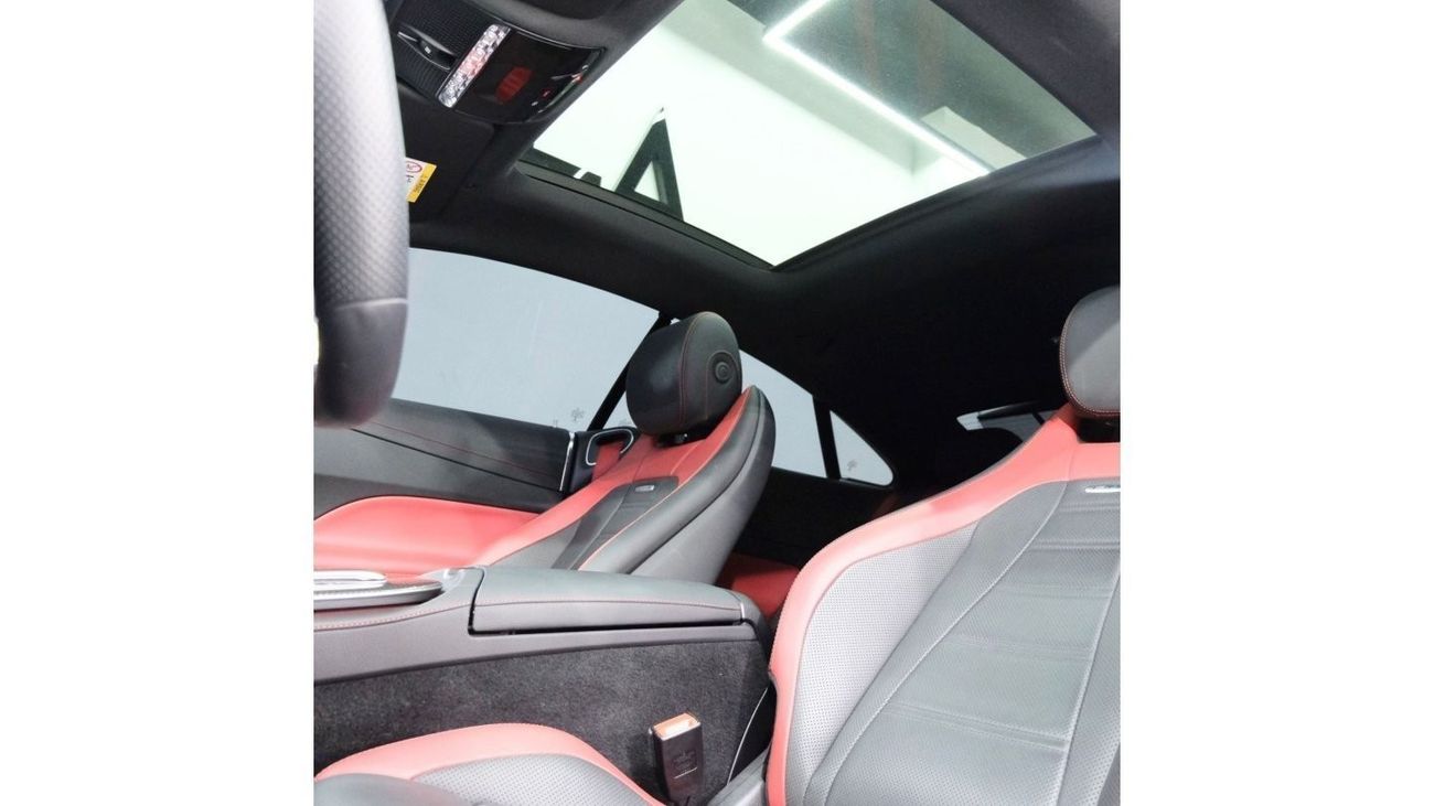 مرسيدس بنز كوبيه E 53 GCC-Just Like Brand New Car-Warranty Valid till 2027