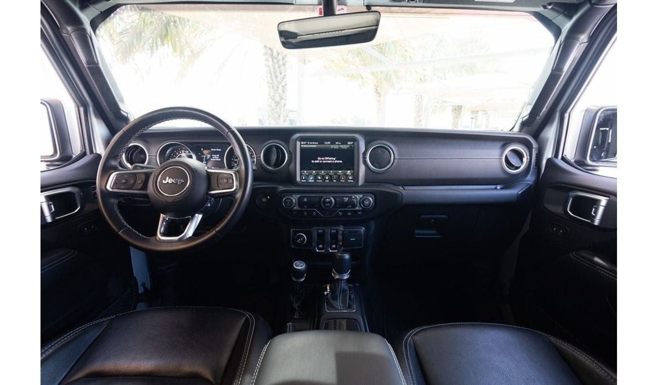 جيب رانجلر Sahara 3.6L A/T (5 Seater) Jeep Wrangler Sahara 2022 GCC under Agency Warranty with Flexible Down-Pa