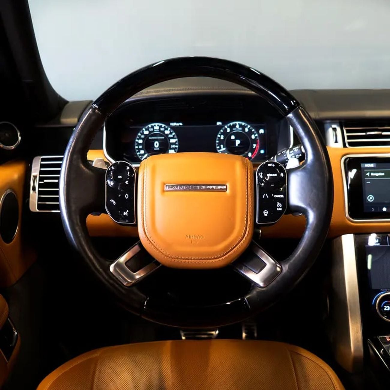 لاند روفر رينج روفر LWB Autobiography P400 3.0L 4,082 p.m • 0% Downpayment • Agency Service History • 1 Year Warran