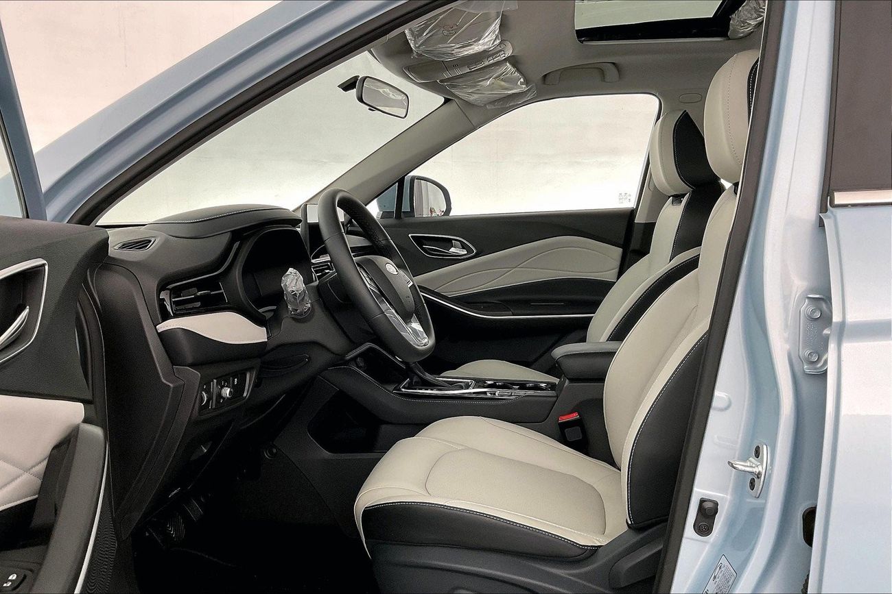 Chevrolet Silverado LT Z71 Trail Boss - Regular Cab | 1 year free warranty | 0 Down Payment