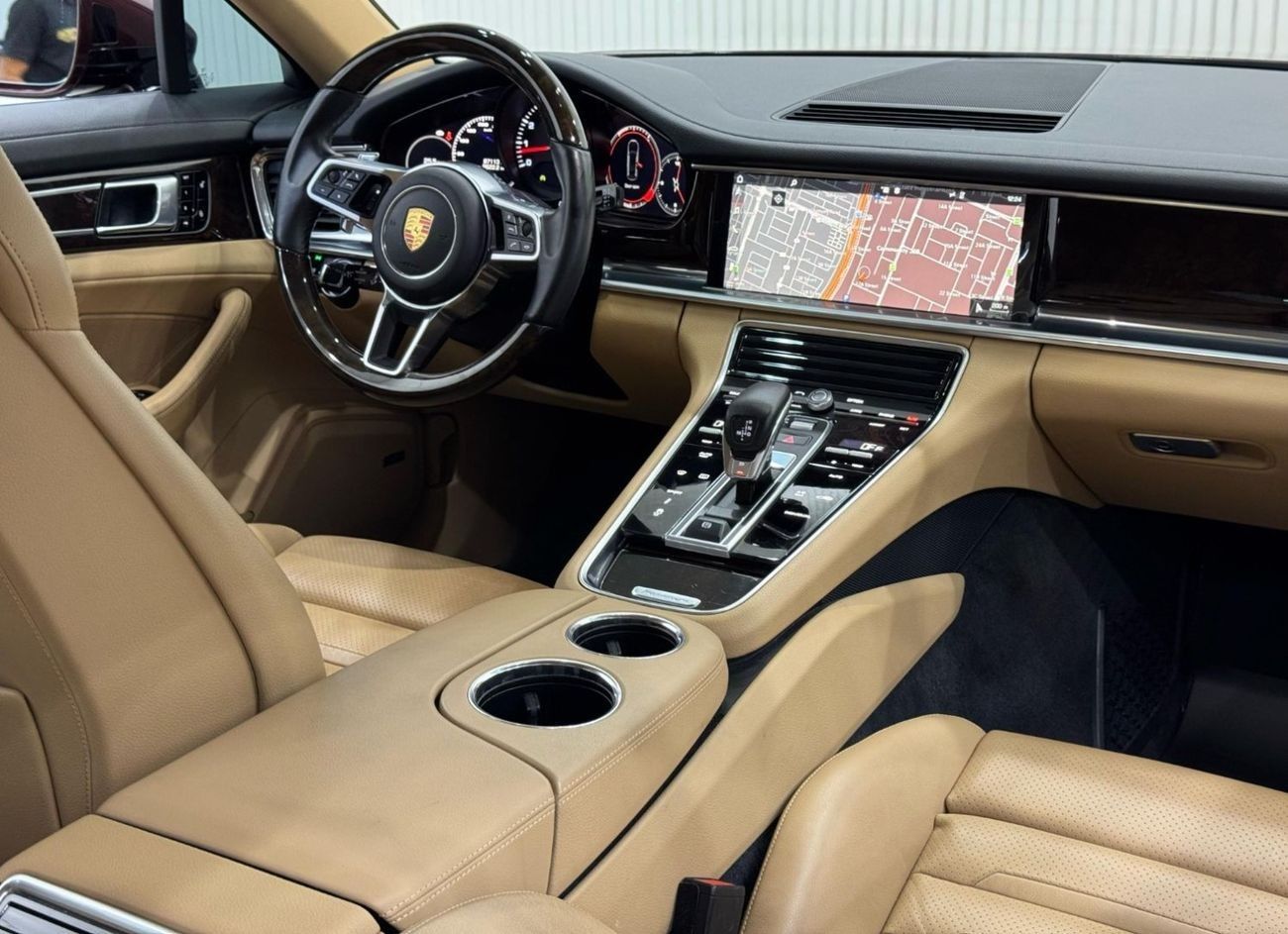 Porsche Panamera Std 3.0L (330 HP) 2018 Porsche Panamera, Warranty, Full Porsche Service History, Excellent Conditi