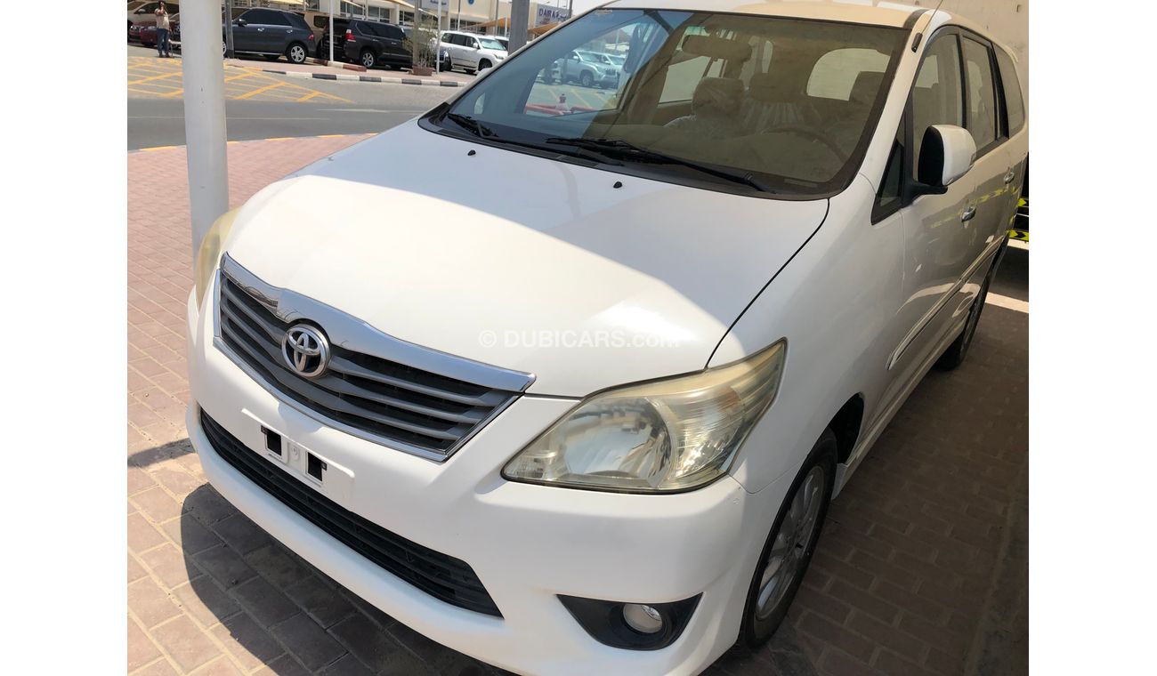 تويوتا إينوفا Toyota Innova,model:2013. Low mileage