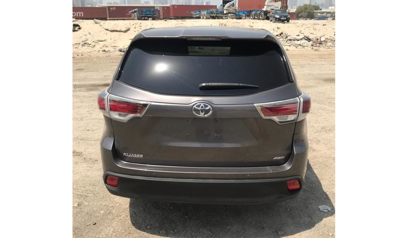 Toyota Kluger petrol v6 year 2014 grey color