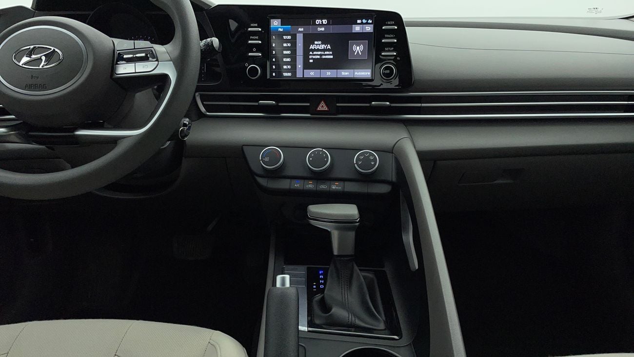 Hyundai Elantra GL 1.6 | Zero Down Payment | Free Home Test Drive