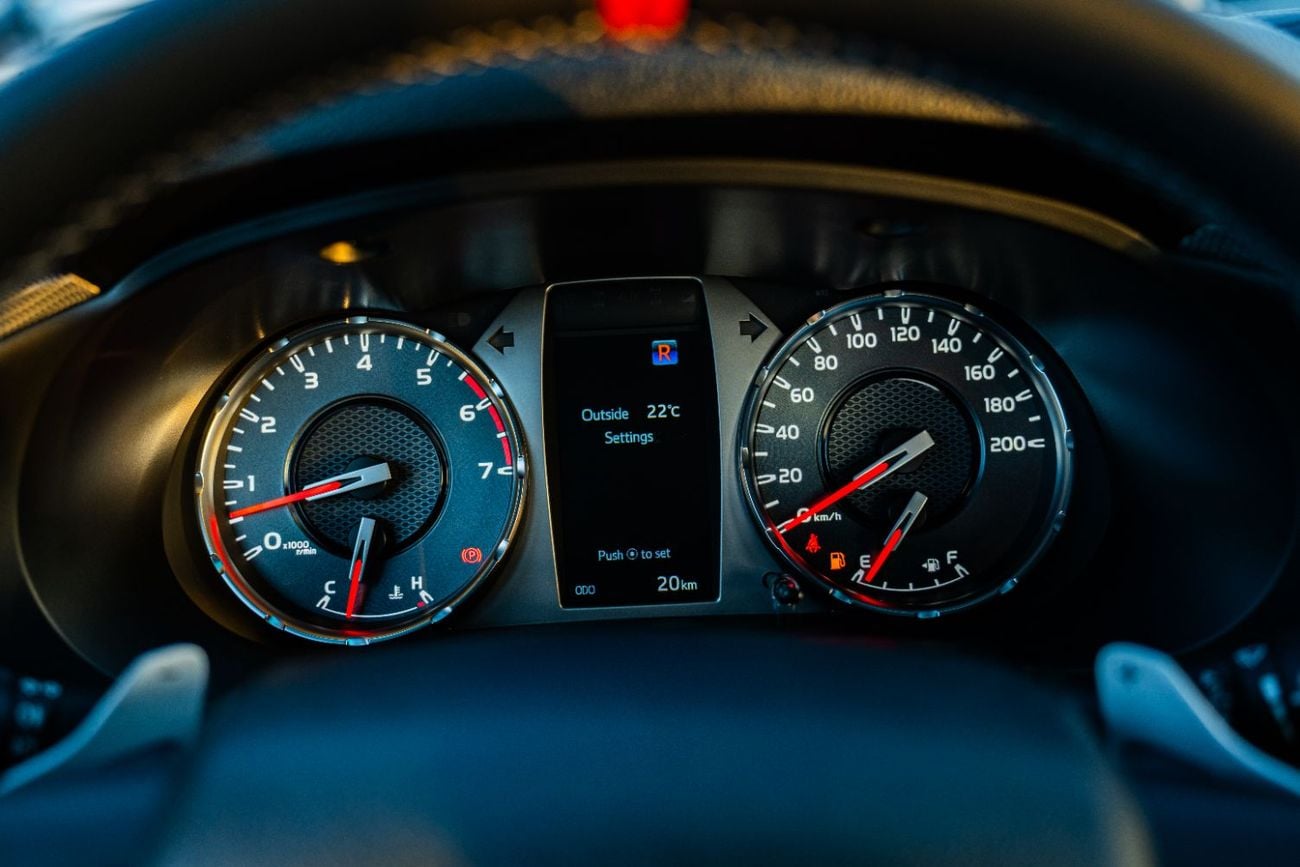 تويوتا هيلوكس Toyota Hilux GR Sport 4.0L V6 2026  4WD Automatic