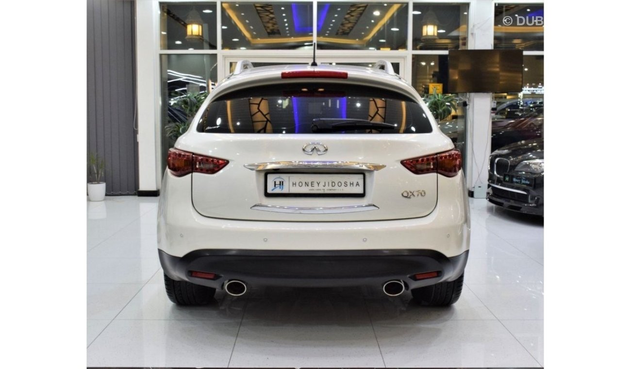 Infiniti QX70 Luxury Luxury Luxury EXCELLENT DEAL for our Infiniti QX70 ( 2015 Model! ) in White Color! GCC Specs