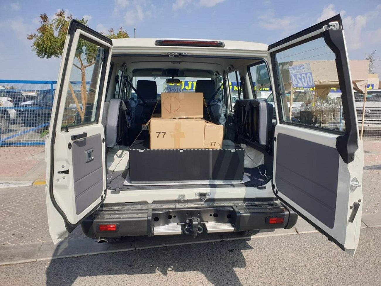 Toyota Land Cruiser 70 5 DOOR - V6 - 2024 (DIESEL) - BRAND NEW