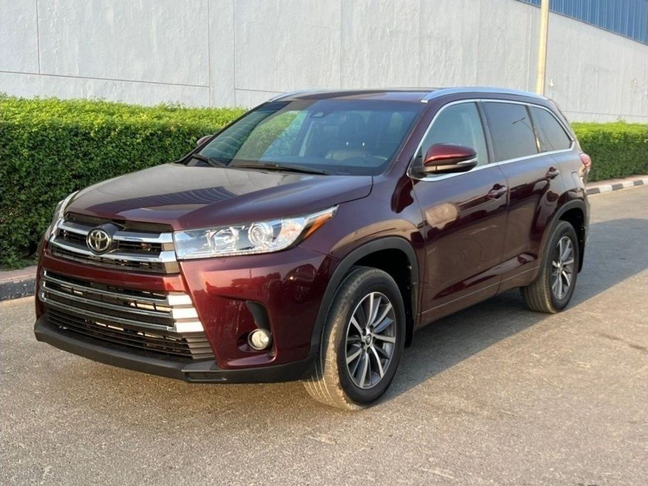 تويوتا هايلاندر 2018 XLE PUSH START ENGINE 4x4 USA IMPORTED - ONLY EXPORT