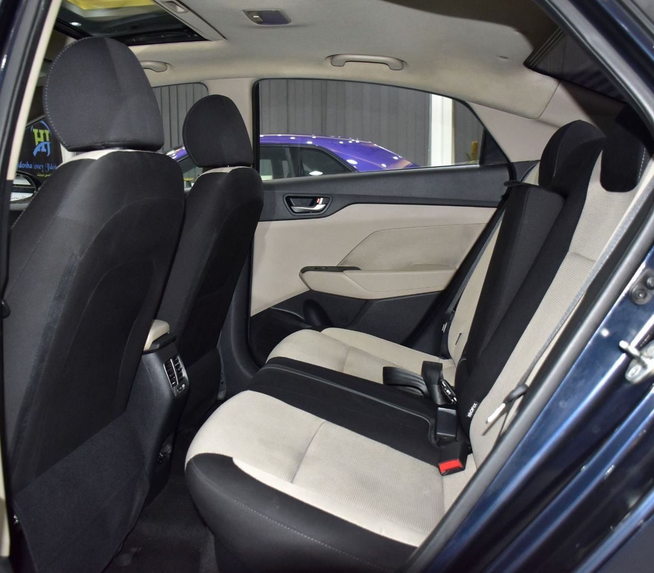 Hyundai Accent GL MID EXCELLENT DEAL for our Hyundai Accent 1.6L ( 2020 Model ) in Blue Color GCC Specs