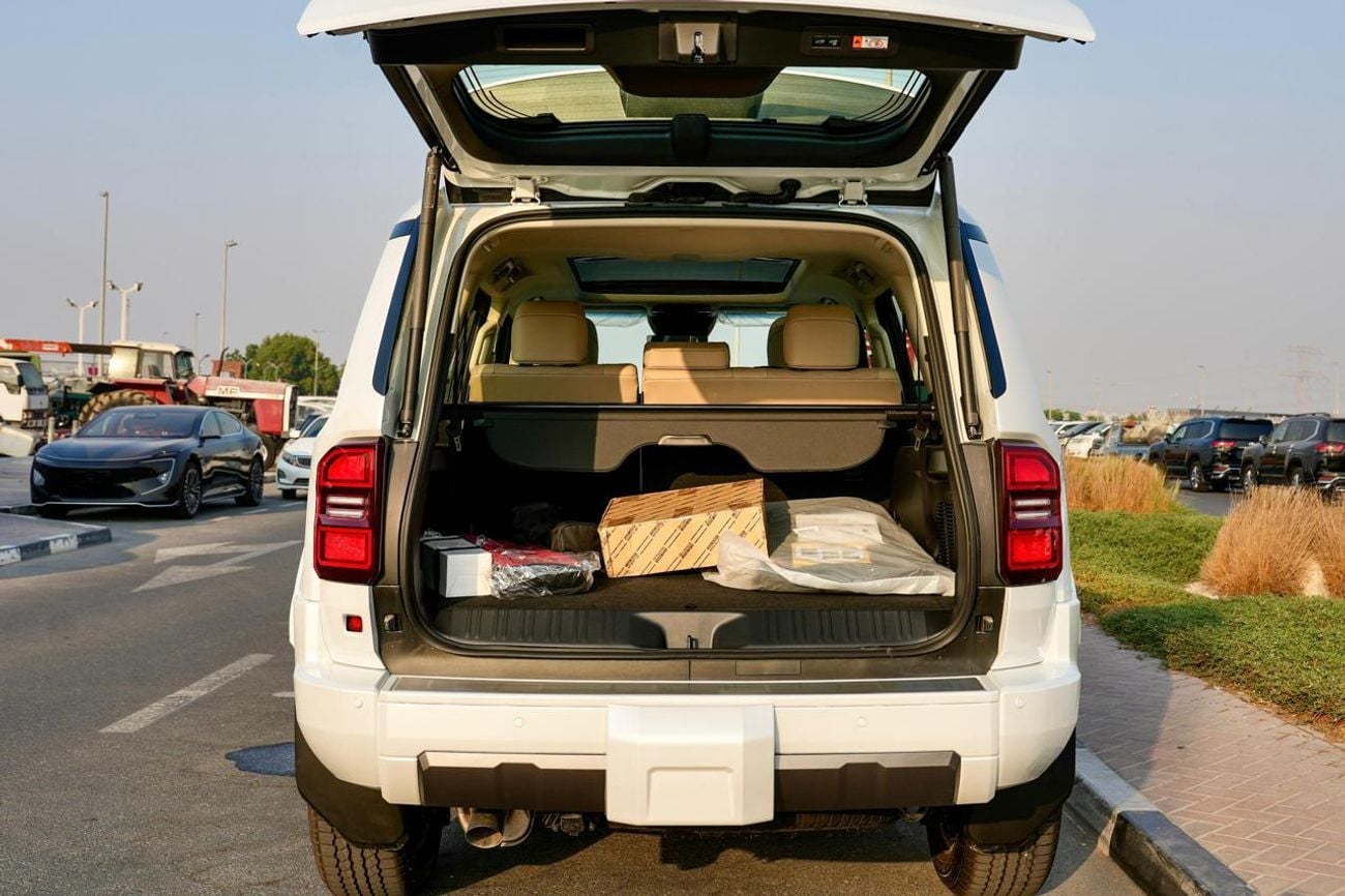 تويوتا برادو TOYOTA LAND CRUISER PRDO VXL  2.4L PETROL TURBO  MODEL 2025