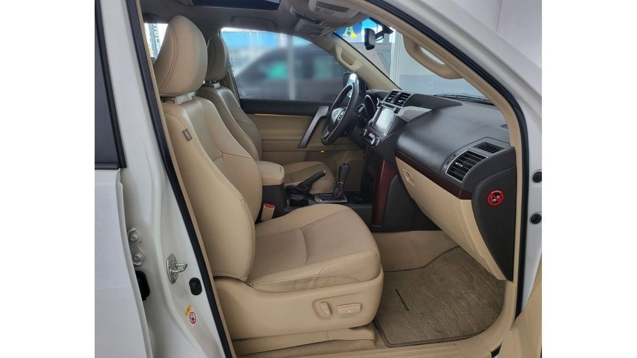 Toyota Prado 4.0L-6CYL-VXR-Full Option Excellent Condition  GCC Spec