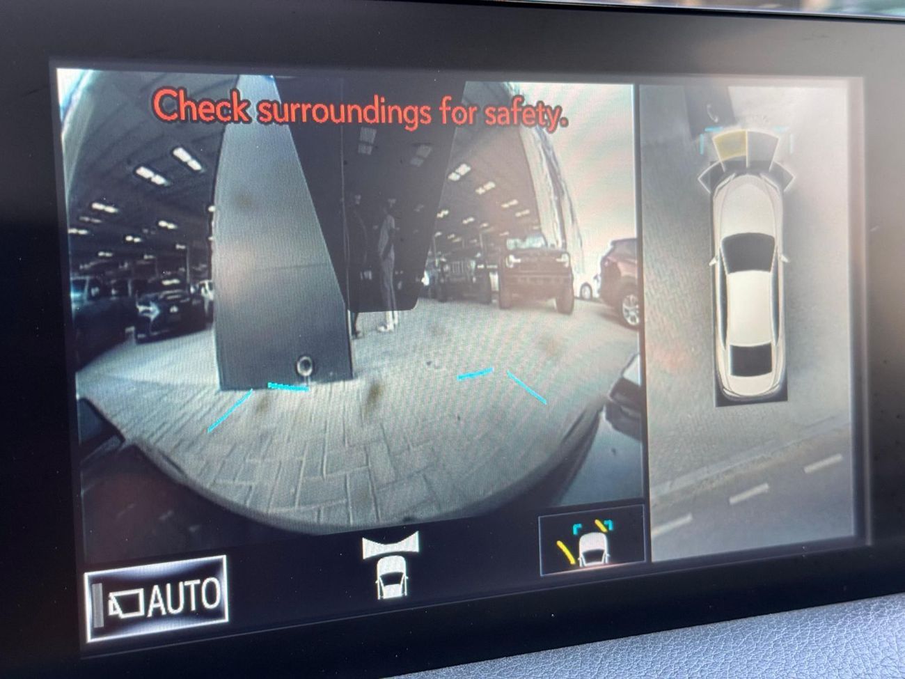 لكزس IS 350 محرك V6 سعة 3.5 لتر / طقم F-SPORT / استهلاك منخفض للموارد / رادار / مساعدة على الطريق / تبريد وتدفئة