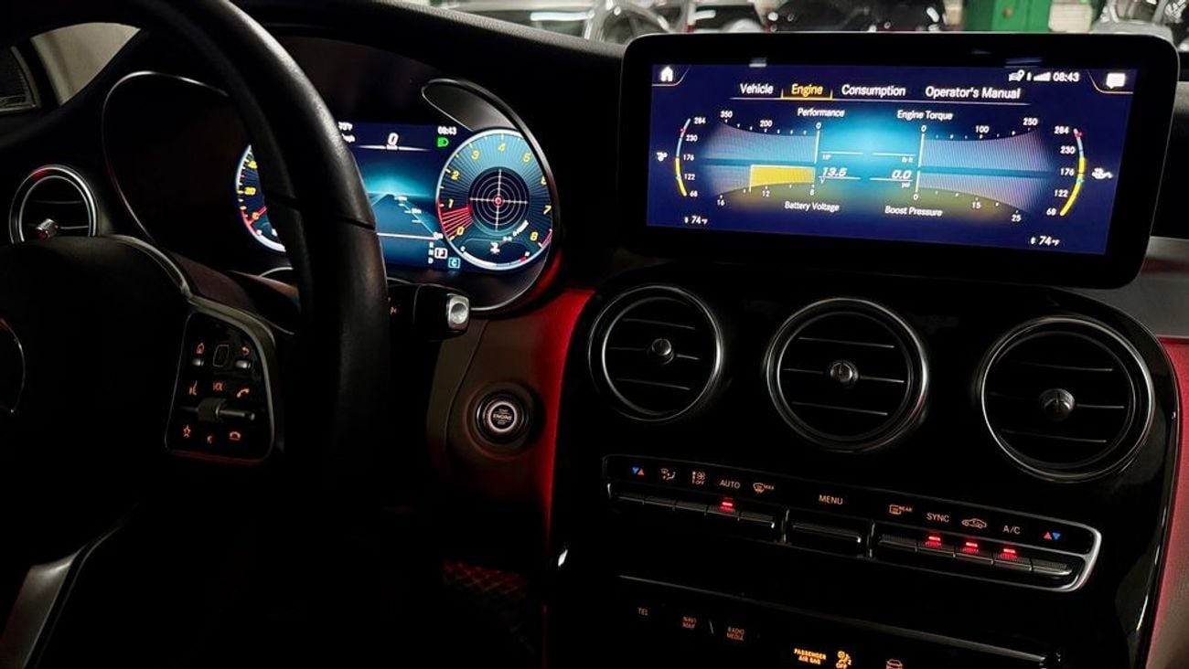 مرسيدس بنز GLC 300 4MATIC 2.0L