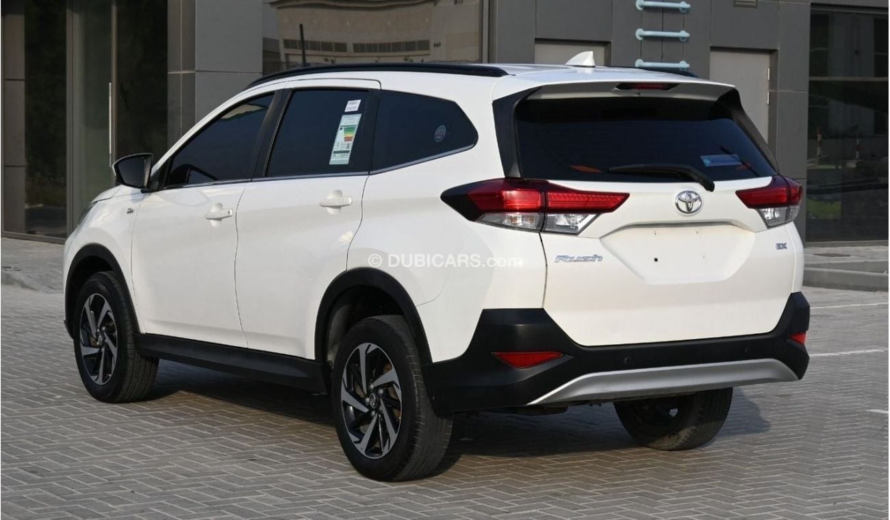 Toyota Rush EX 2021 (GCC ) very good condition without accident original paint