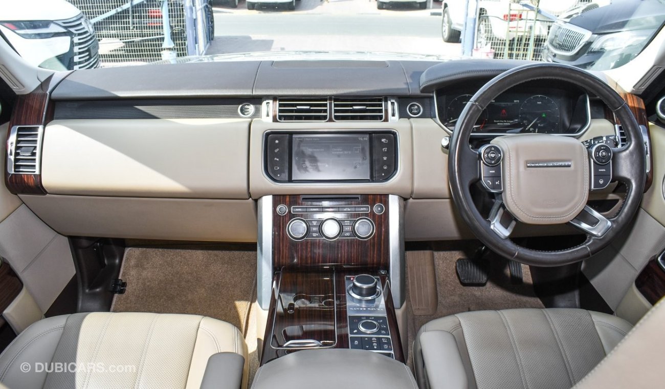 Land Rover Range Rover Vogue Large / Right Hand