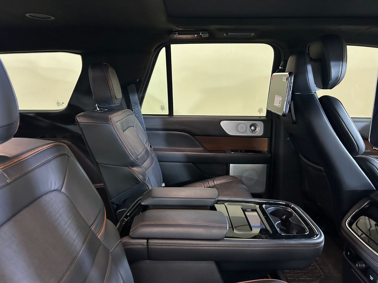 لينكولن نافيجاتور Presidential 3.5L