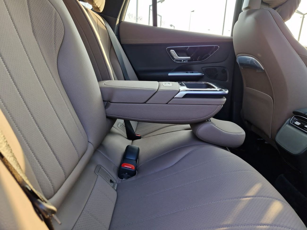 Mercedes-Benz EQE 500 SUV 2024 Mercedes-Benz EQE500 SUV – Freezone | Export & UAE Registration Available