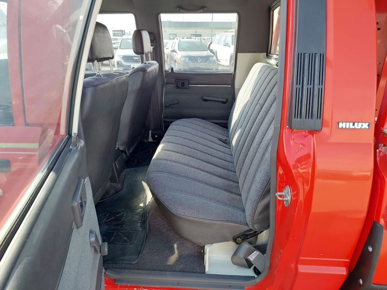 تويوتا هيلوكس TOYOTA HILUX PICKUP RHD 1987 MODEL 2.0 L PETROL MANUAL(PM19257)
