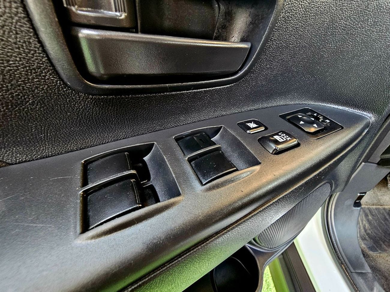 Mitsubishi ASX GCC/ GLX 2.0 V4/ ORIGINAL PAINT/ LOW MILEAGE