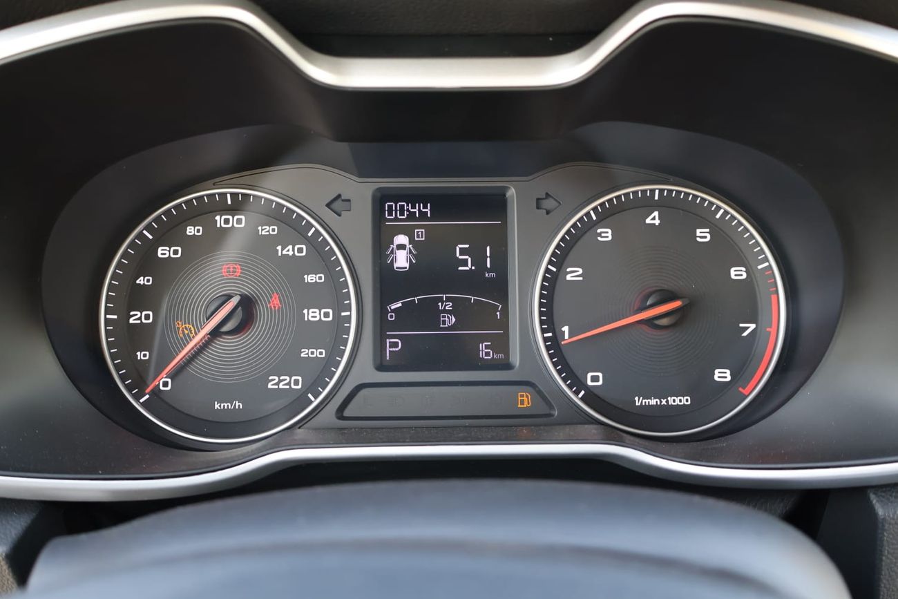 أم جي ZS 2025 MG ZS 1.5L AT