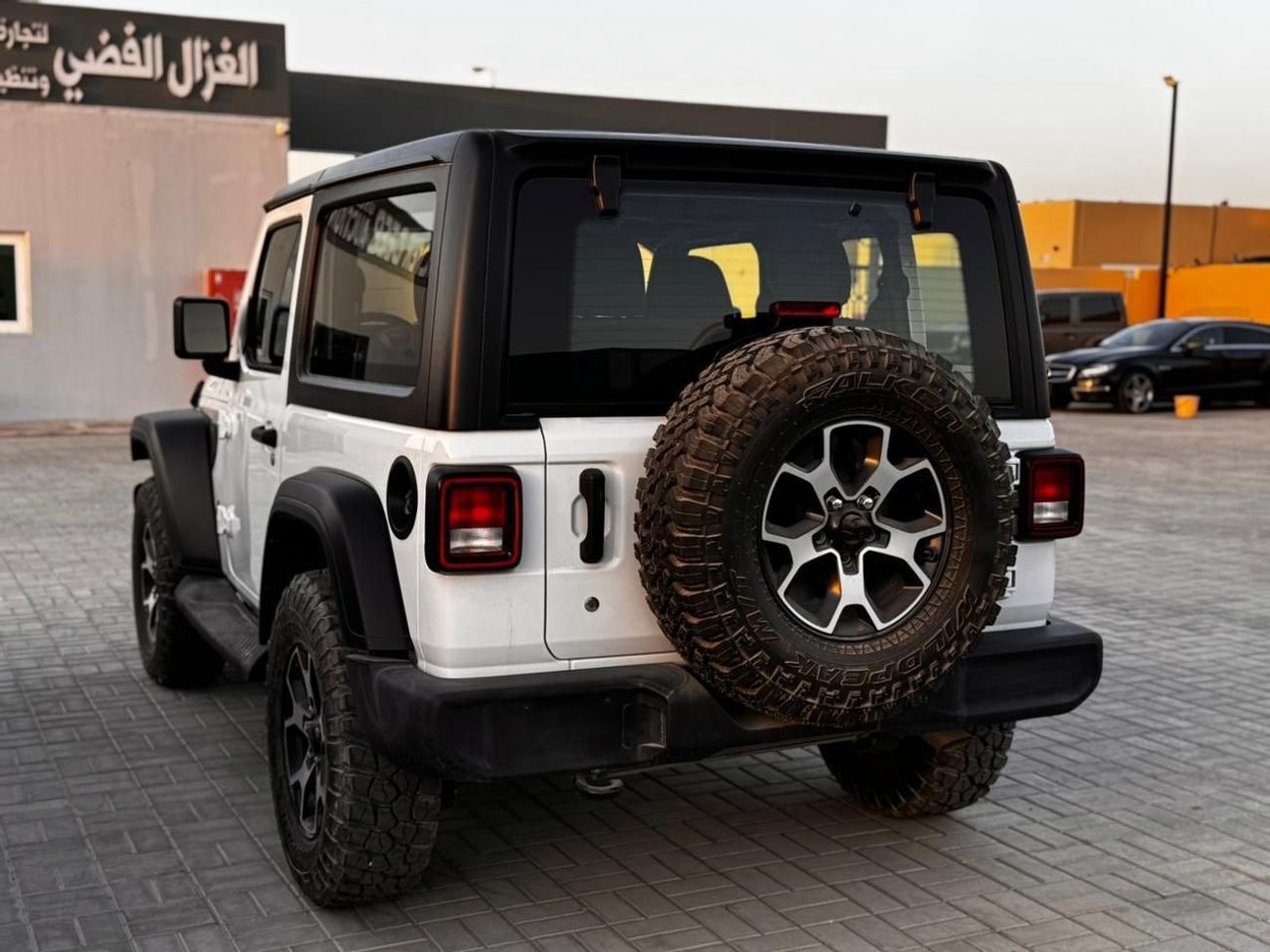 Jeep Wrangler 2022 Jeep Wrangler Sport • American Specs  3,000 km • 3.6L V6 (3604cc)