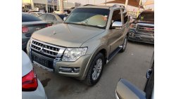 Mitsubishi Pajero 2016 Gls 3.8 ltr Sport 3 doors full options gulf specs