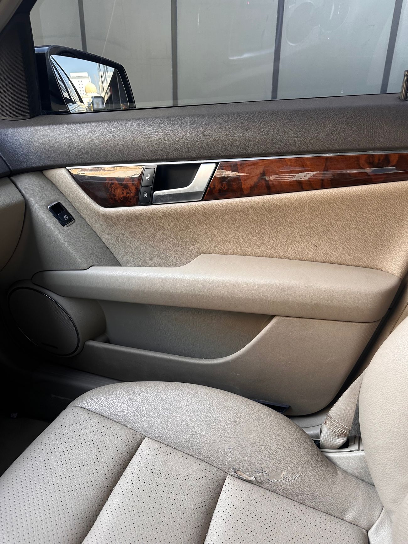 مرسيدس بنز C 300 Luxury 3.0L