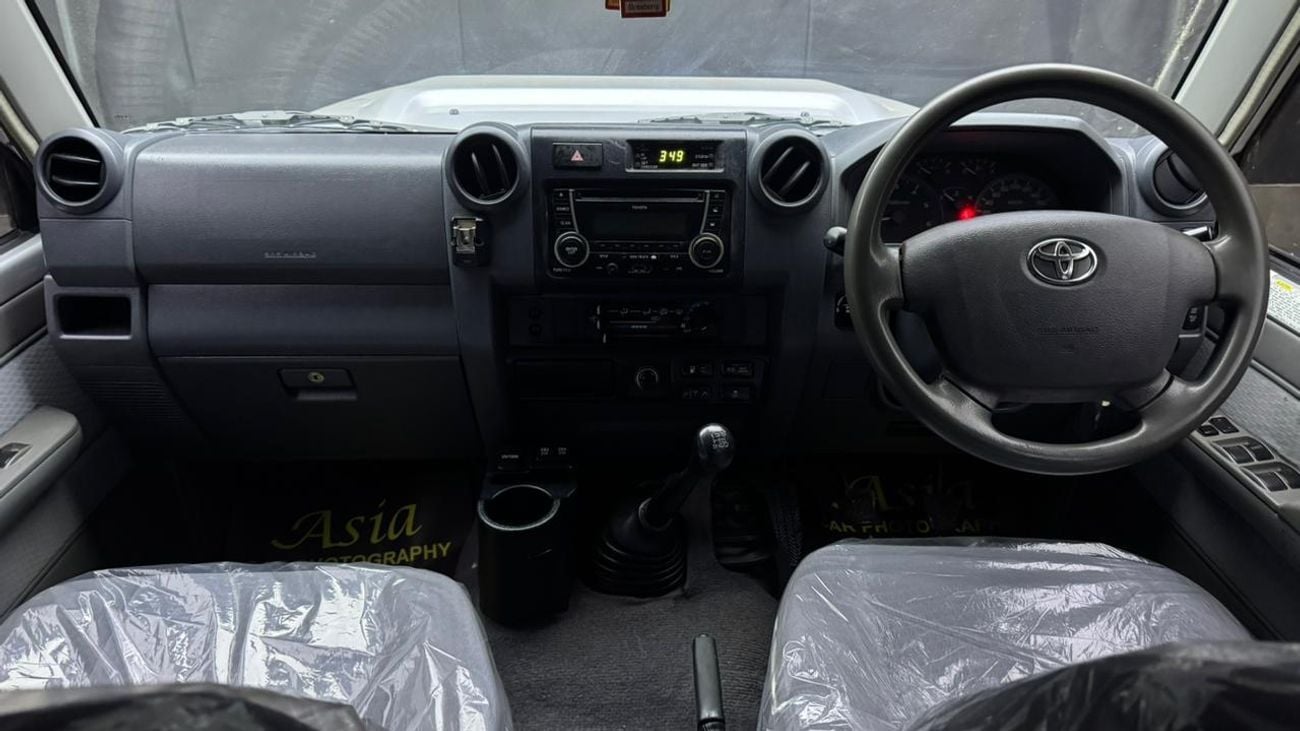 Toyota Land Cruiser Pick Up RIGHT HAND VEHICLE ONLY FOR EXPORT 4.5L